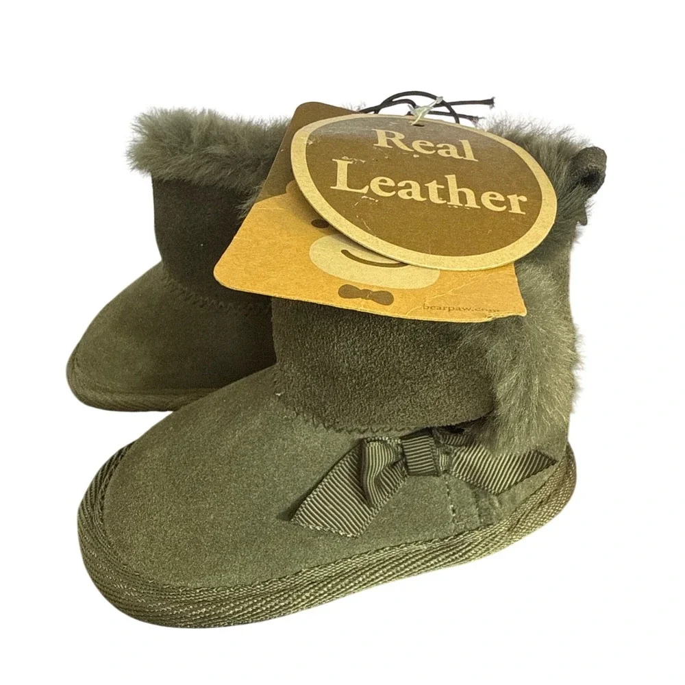 BearPaw NWT FLAWED Mismatch sizes 1 and 2‎ Infant Girls Gray Cozy